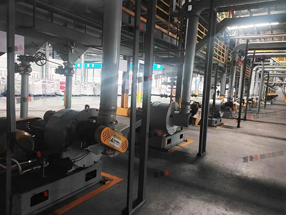 瀝青氣流粉碎機(jī)--四川某生產(chǎn)現(xiàn)場